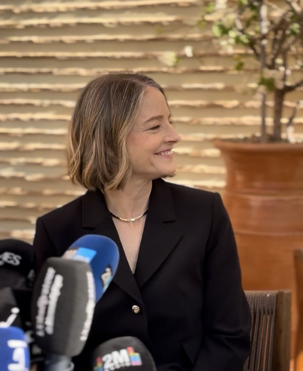 BouchtaJebli's tweet photo. Rencontre avec Jodie Foster au Festival International du Film de #Marrakech
#FIFM #Cinema https://t.co/4ADRU0X7nW