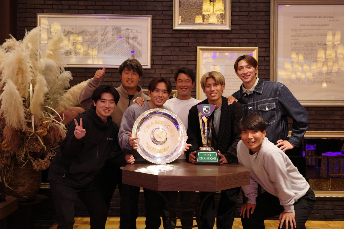 sho_omori7's tweet photo. シャーレが自分たちの目の前にあることにまだ実感が湧きませんが、、

とにかく最高です。

@hollyhock_staff https://t.co/sTuQxa7upz