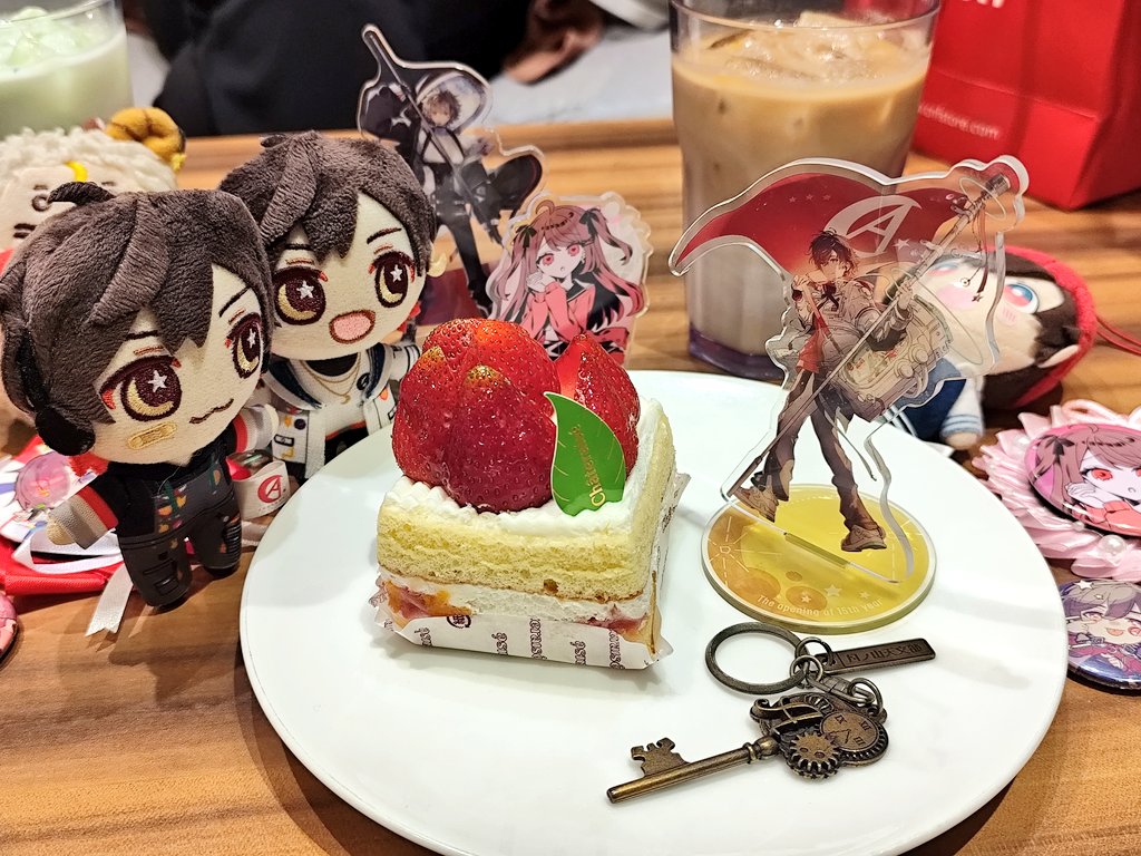 haicloo's tweet image. ちょっと遅いけど;; まだお祝いしたかった

16年間歌てくれてありがとう♡
これからも末永くお元気でください
ずっと応援しつずけます‼️

please never stop singing I haven't seen Amatsuki Live just yet 😞
 #天月さん活動16周年 #天月16周年