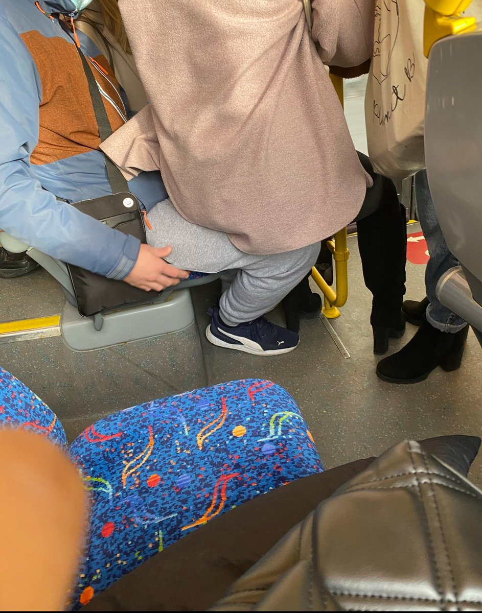 kawtharrrr_'s tweet image. Lmao. This took me back to a day on a packed bus in Dublin when a woman chose to sit on this man’s lap instead of the empty seat right next to me. The minute someone got off, she moved to another row. I was just sitting there like… okayyy.