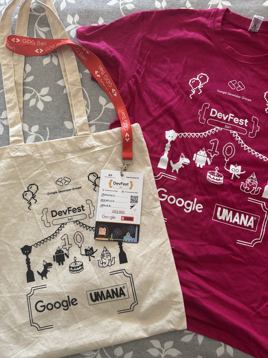 dammafra's tweet image. Yesterday I had the chance to give my first-ever tech talk at @gdgbari #DevFest!

I shared a bit of my journey with @threejs, how I started, what I’ve learned, and why 3D on the web keeps inspiring me.

#ThreeJS #WebGL #TechTalk #PublicSpeaking #GDG #ThreejsJourney