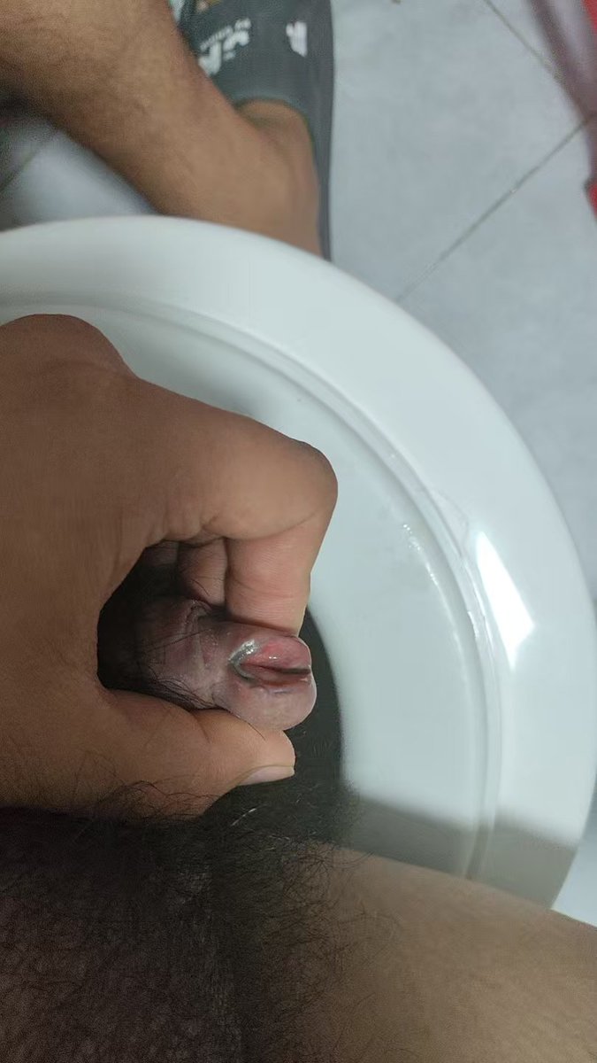 我想是布鞋 tweet media