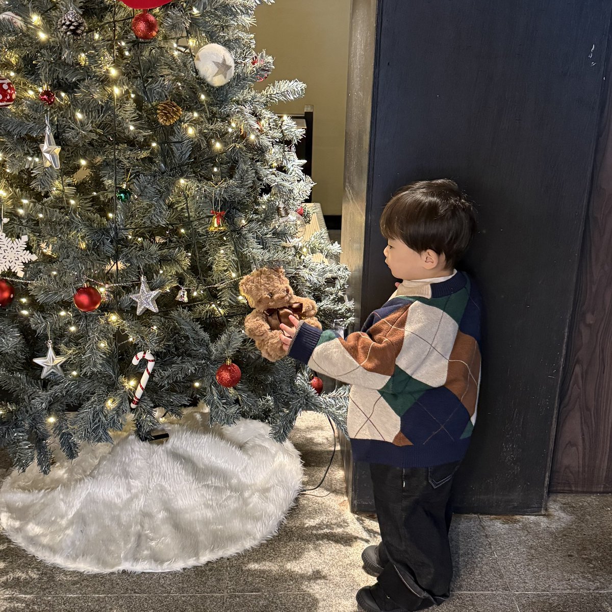 yap_ybringcz's tweet image. 점점 남편(아빠)을 닮아가는 첫째 아들👼🏻

이래서 아들맘들은 작은 남편 혹은 작은 남친이라 하는구나...!

자... 나도 야핑할것 있나 볼까??