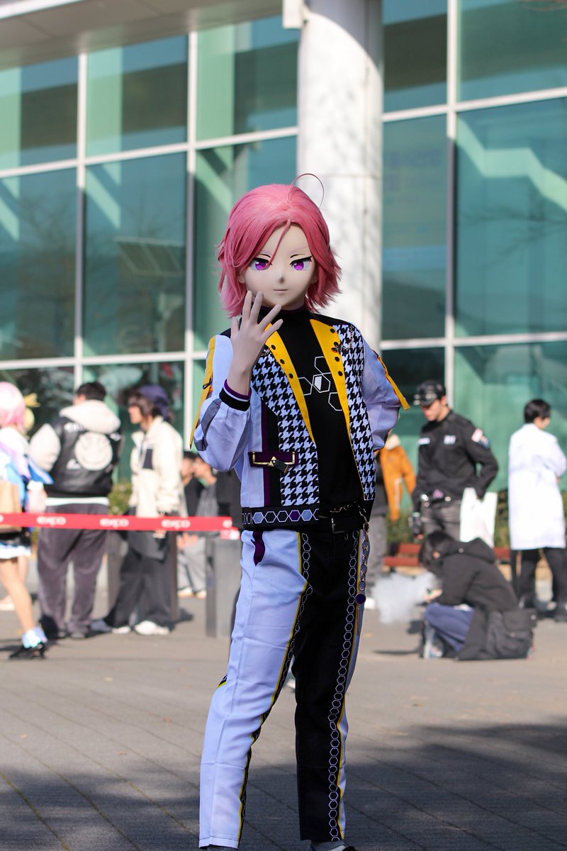 あんスタ!!の"桜河 こはく"君を作って
コミックイベントに行ってきました❗
お面作りも14番目になりますが、
この子もよろしくお願いいたします❗
#대코후기 #대코 #코하쿠 #あんスタ #桜河こはく #着ぐるみ