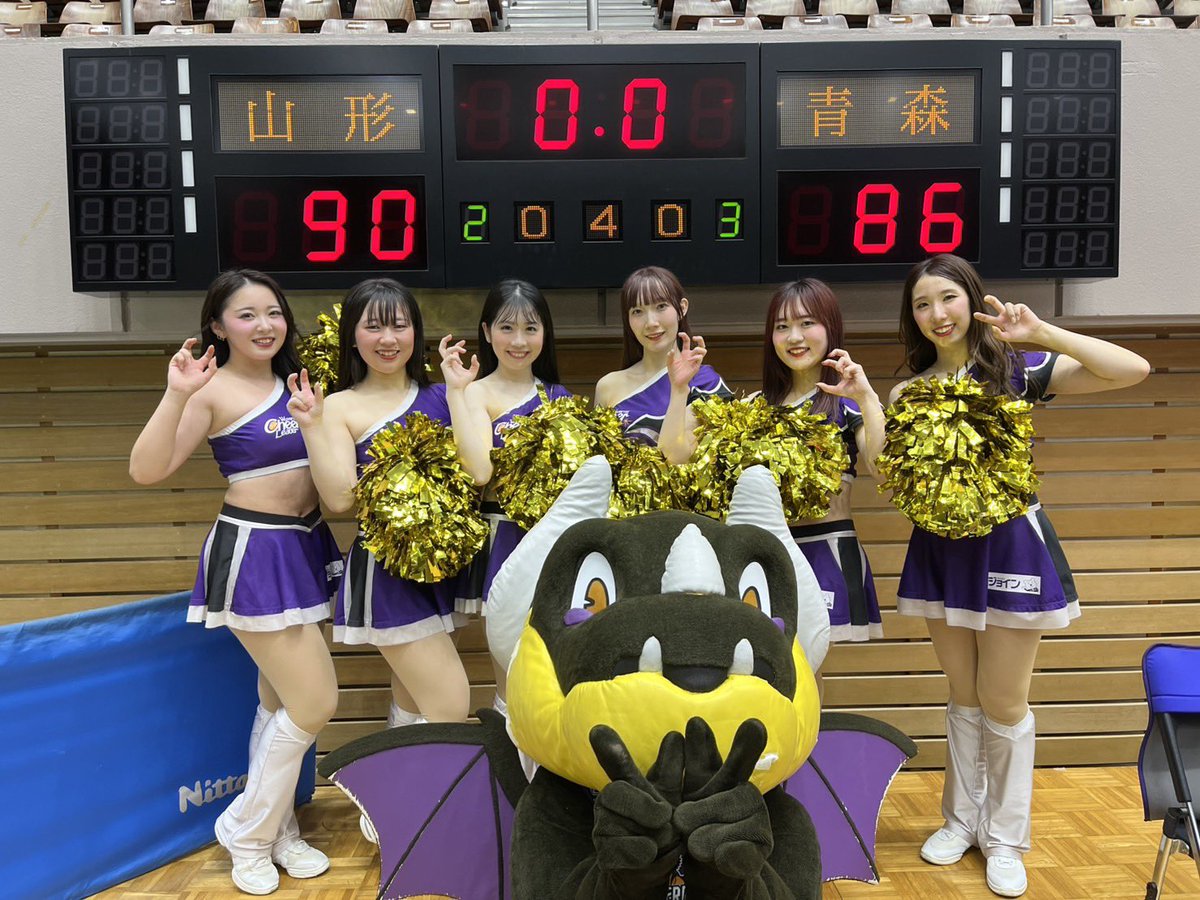 【HOME青森戦💙】

GAME2ワイヴァンズ勝利🌟
２日間たくさんの応援、ありがとうございました💜

HOME戦が２節続きます🔥
ひとつでも多くの勝利を掴み取れるよう、引き続き熱いブーストをよろしくお願いします❣️

GO！WYVERNS！

#山形ワイヴァンズ 
#ワイヴァンズチアリーダー