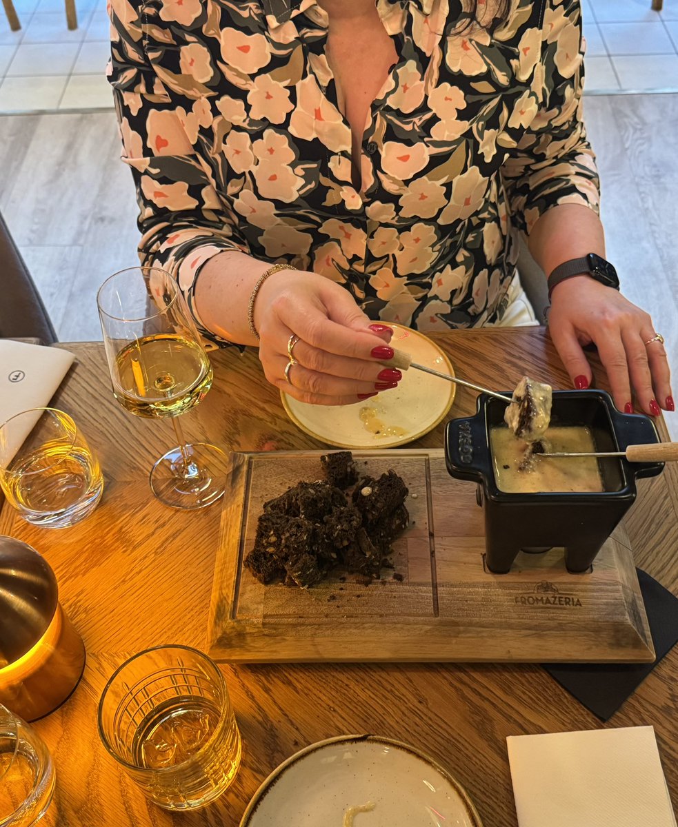 W Poznaniu najlepsze fondue jest na ulicy Ratajczaka. 
#DzieńNaŻywo