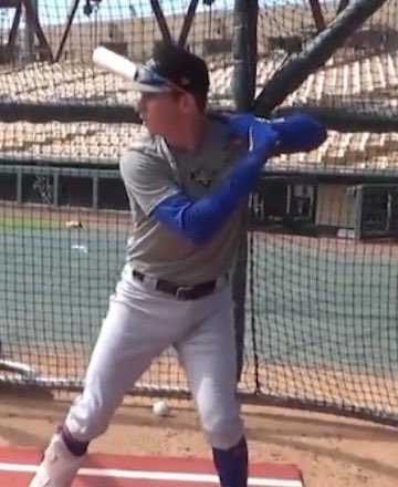 Fiveframeswing's tweet photo. The most valuable for you but not for all.
I will argue that the biggest issue with #HLP is that it is an 100% reconstruction of a hitter’s swing. You may gain some positives that help you but you will lose some positives also. #absolutes Case in point. 👇🏽 https://t.co/a5koSN3xQX