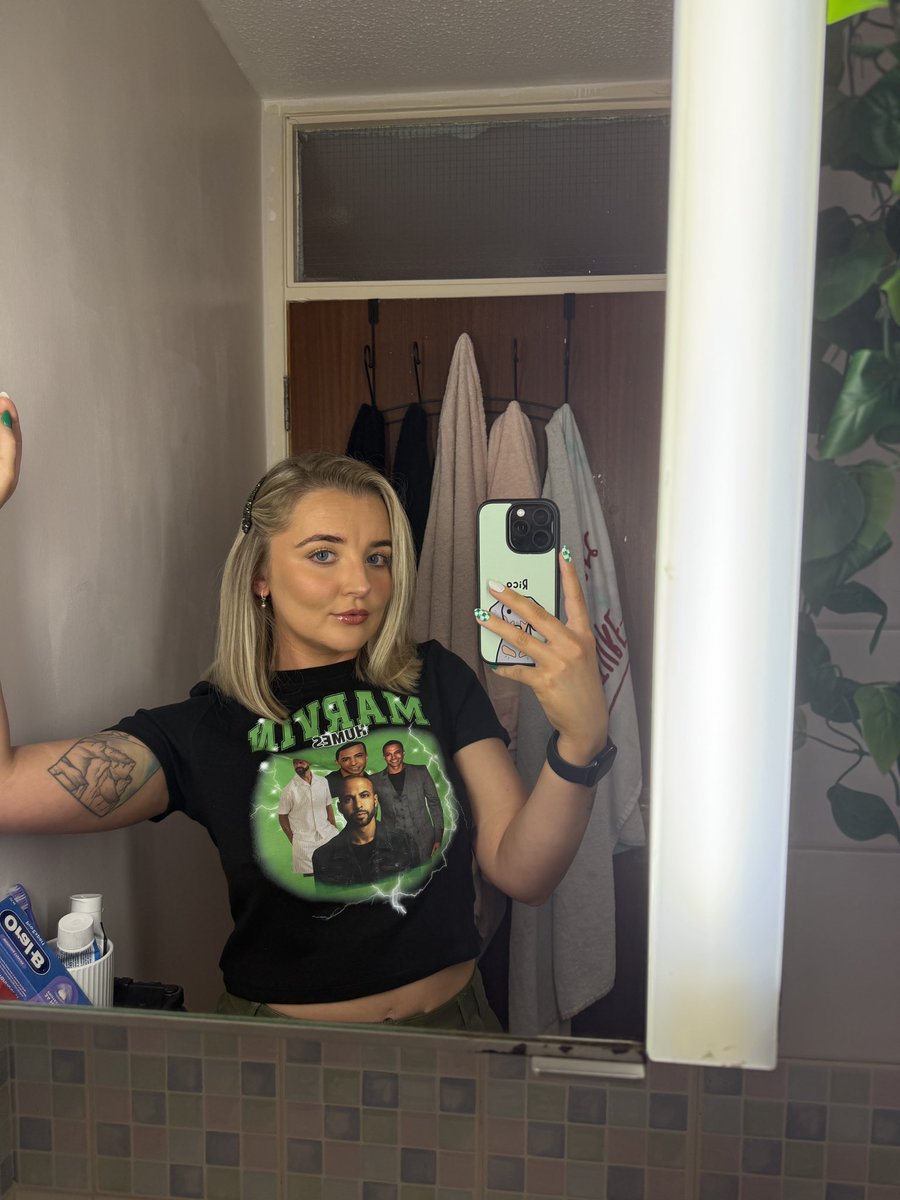 green girl alwaysssssss 💚
