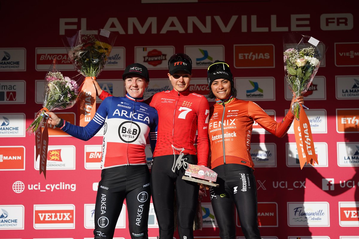 Women Elite 🏆 in Flamanville: 

🥇 Aniek van Alphen 🇳🇱
🥈 Amandine Fouquenet 🇫🇷
🥉 Ceylin del Carmen Alvarado 🇳🇱

#CXWorldCup
