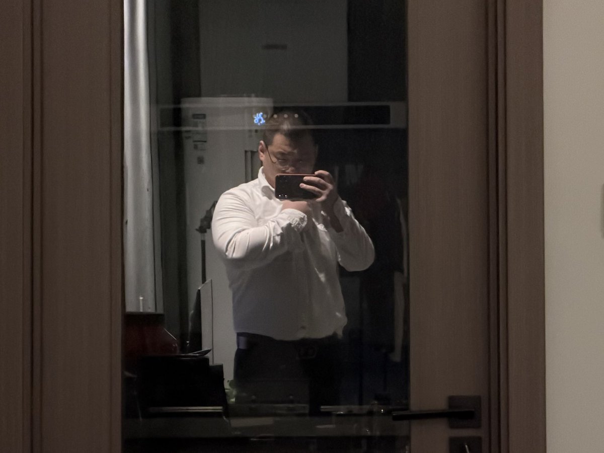 TopS空白格 tweet media