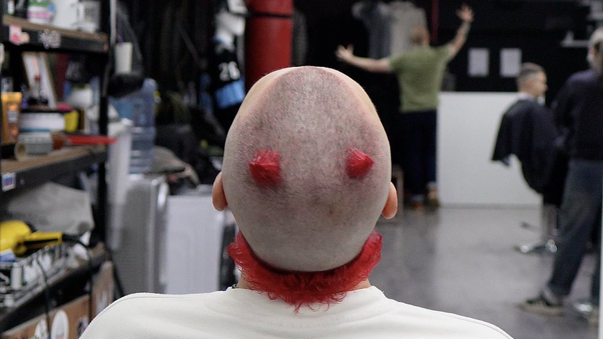 DevilsCutBarber's tweet photo. New cut just dropped! 😈🔥
South Side Fade with tiny red horns + a flame tail.
ASMR, clean fade, full tutorial.
Watch on YouTube https://t.co/7Tawnu6HFc