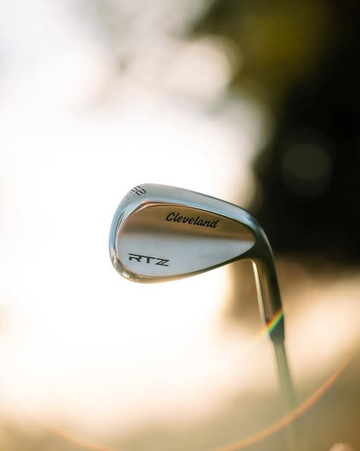 Spin it like the pros.
The Cleveland RTZ Wedges are built for total short-game control — from tight lies to deep rough.
