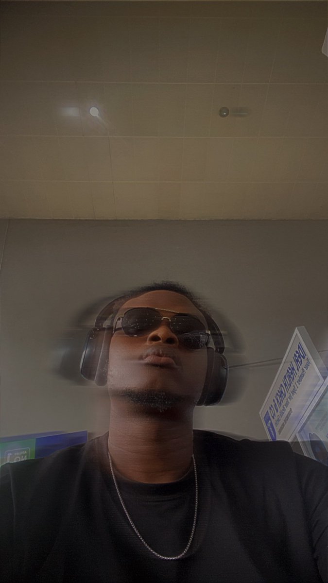 Village Boy👑 tweet media