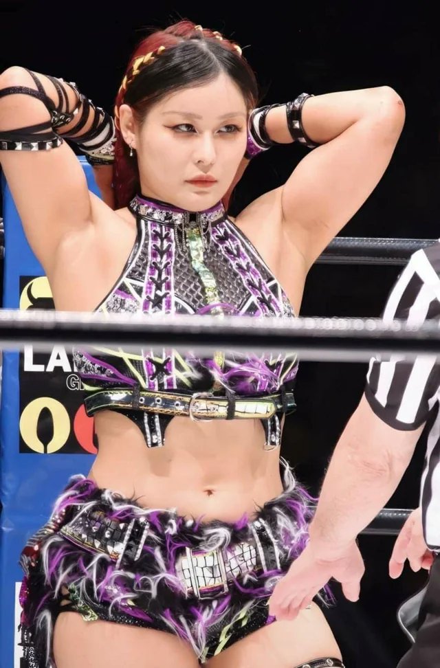 MaggiNashaat's tweet photo. wwe iyo sky armpit https://t.co/hGAkngvqsV