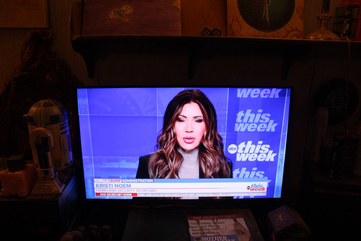 docsanderson's tweet image. #REality #Bias #Unprofessional #Journalism @danpeckwx @Ginger_Zee its blatant &amp;amp; Obvious Ginger. @Nature Magdalena Science works on DATA, &amp;amp; strives to be 100% Objective @jonkarl Down to your Blue Tie you showed your Bias April was in Admin transition as you knew you not worth shit