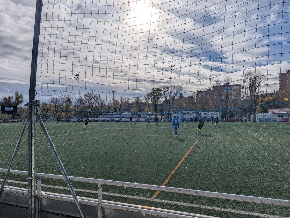 EdinburghNJS's tweet image. Some lower league Derbi action this morning with Villa Rosa Vs neighbours Barajas. Cracking morning in the sunshine and great to catch up with @Roylovesfooty ⚽⚽⚽