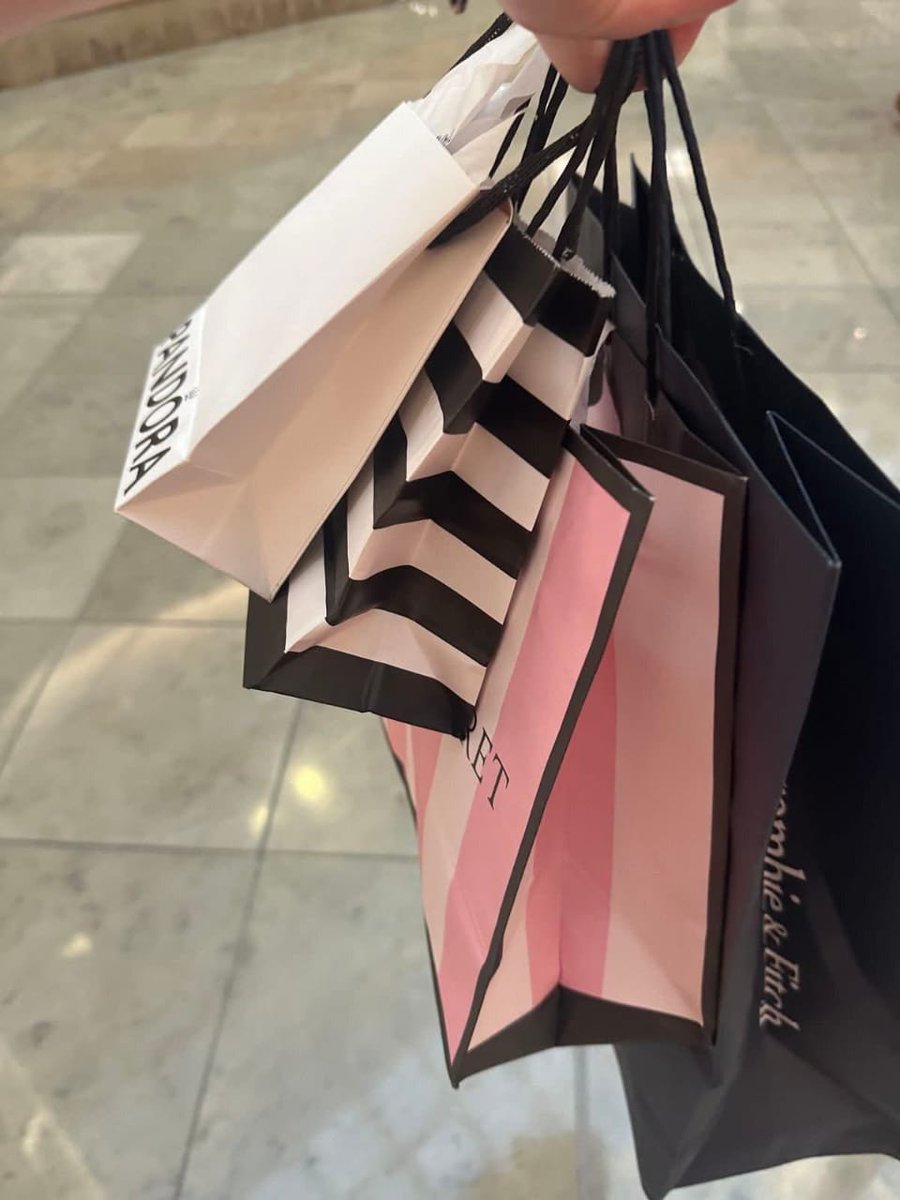 Bllury (@bllury) on Twitter photo 