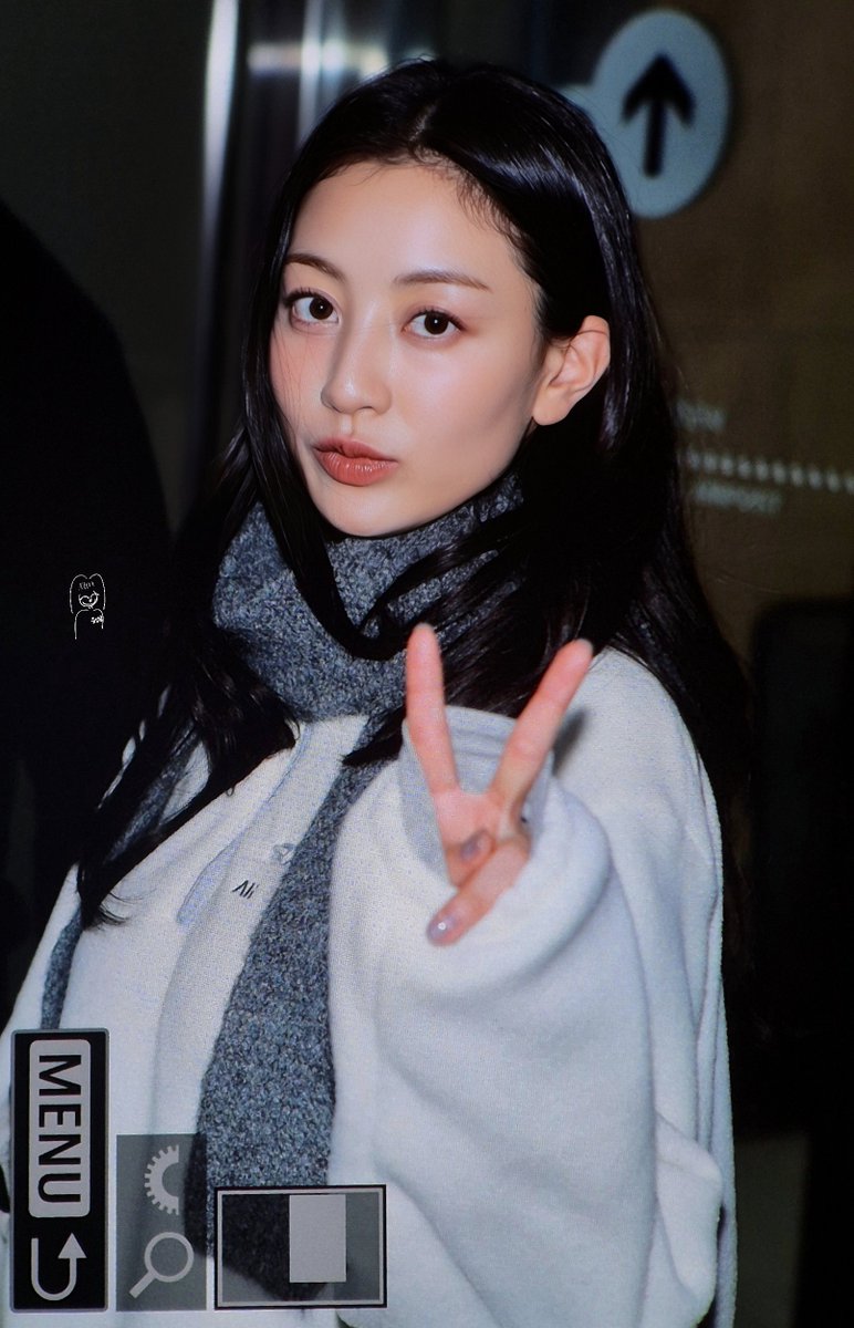 251130 프리뷰

' 저는 그 챌린지 봤어요🤣 '

#TWICE #트와이스 #トゥワイス #지효 #JIHYO #ジヒョ