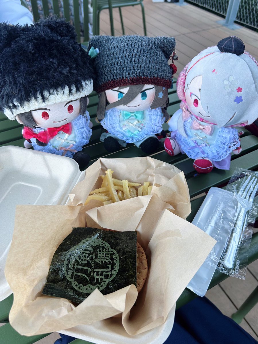 gilu_0928's tweet photo. #刀ミュin東京ドームシティ
11月29日、30日楽しませて頂きました。
博覧会、コラボフード、パネルとお写真、どれも楽しい思い出になりました。ドームシティ内で他の審神者さんと交流したりすることも出来たのでとても嬉しかったです。
素晴らしいコラボ本当にありがとうございました！ https://t.co/AxMxNy5x7P