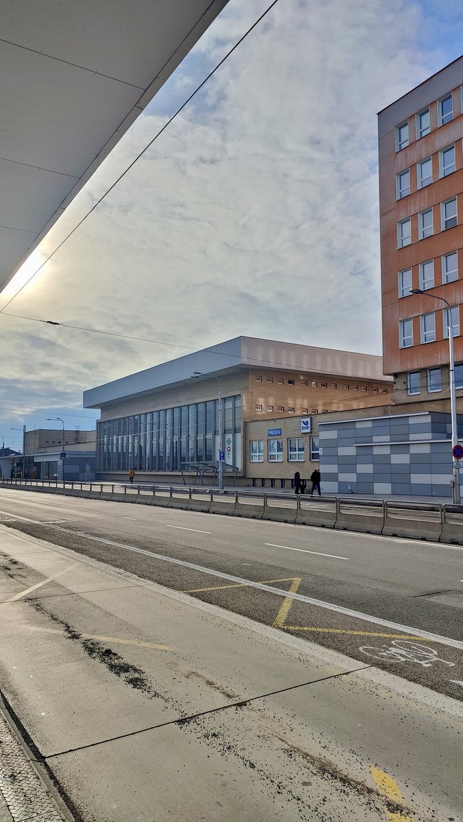 Z cyklu "Slovenské nádraží o něco málo přívětivější, než Bratislava hl. st."