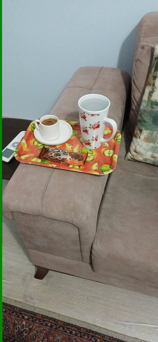 Kahve içiyom gelsene😁 #iyiakşamlar