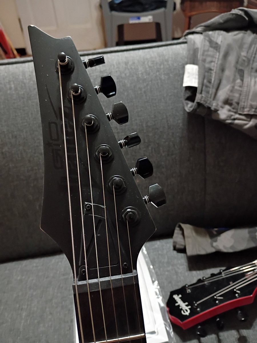 The Merry Hound 🟧🐶🐾🐶✌️ tweet media