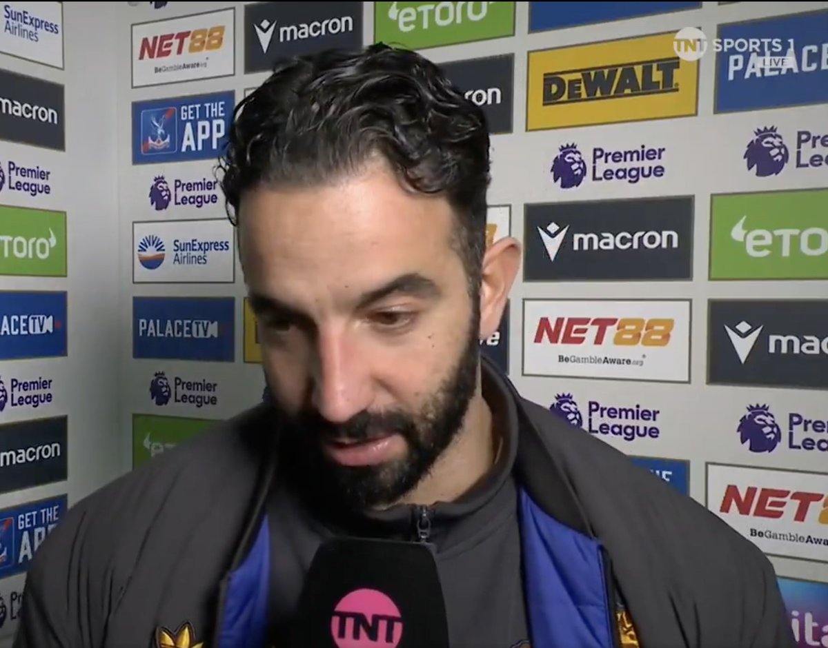 StretfordPaddck's tweet image. 🎙️ Ruben Amorim: &quot;We had more intensity in the second half, we play better in the second half, and the opponent in the second half was more tired, so it&apos;s everything connected.

&quot;But again, the small things - the way that Josh controls the ball in the second half was different,…