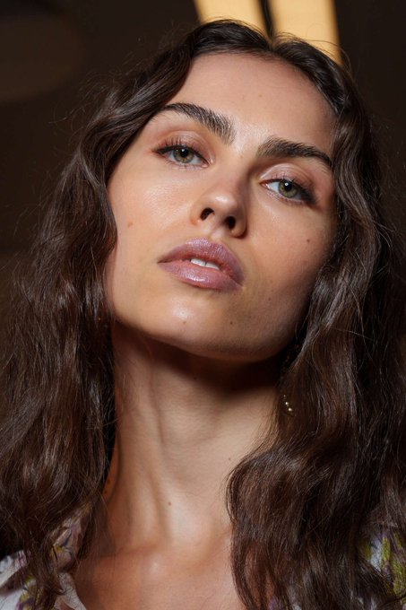 ماسكات طبيعية لإزالة الرؤوس السوداء بلمسة سحرية في بيتك. تعرفي عليها #تجميل 