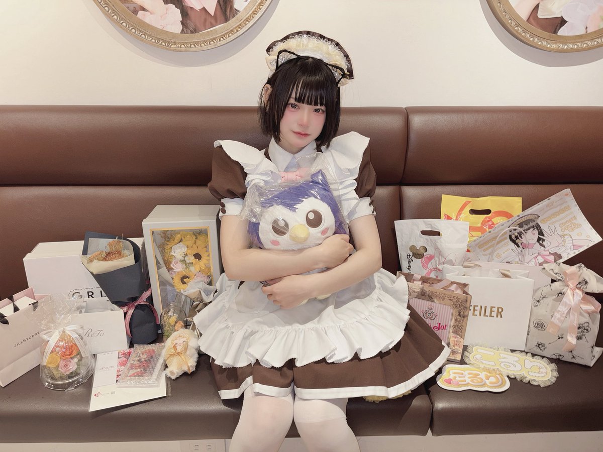 2023.09.22~2025.11.30
こるりでした💫

コント笑ってくれてありがとう🥹🥹
何よりコントに参加してくれたイベメンめちゃ感謝してます本当に🙇🏻‍♀️
思いの丈が長すぎた！！！！！！
最後の方めちゃ駆け足だったから言い残したこと
ある方はお手紙にて送ってください!!
~メイドこるり【完】~