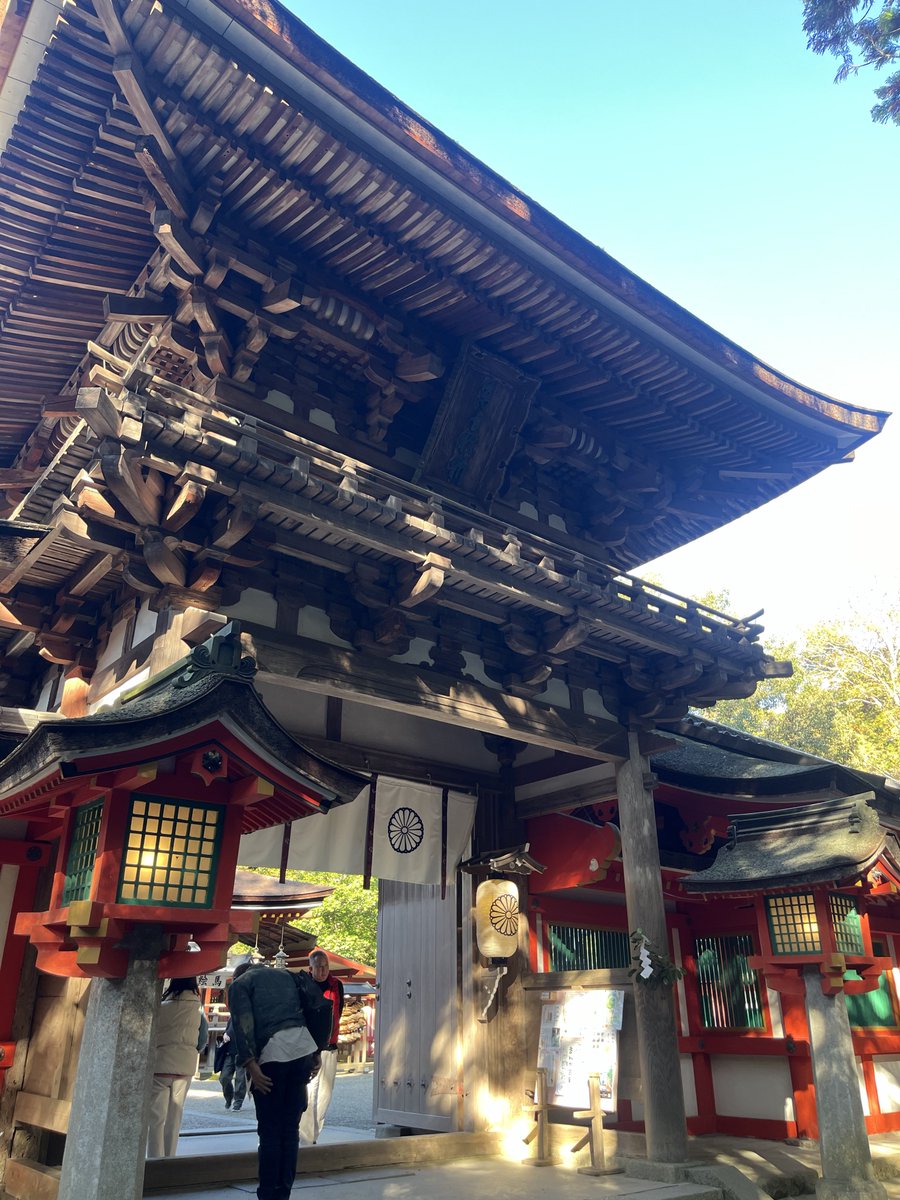 古文書でくずし字のツキイチ勉強会。

煎茶道には必要なスキルだと思っています。

ちなみに勉強会の会場であるここはどこでしょう？