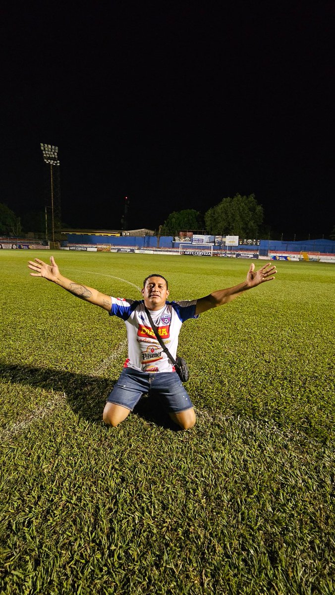AngelitoLuna10's tweet photo. Firpo vos sos la razon de mi felicidad 💪🏾🇳🇱 https://t.co/5wHQCYOg1h