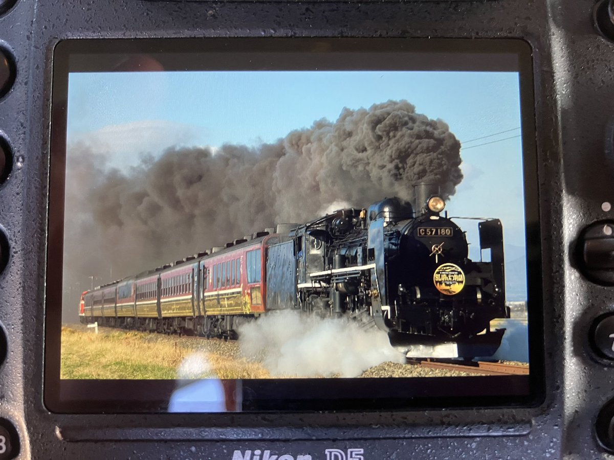 #11月を写真4枚で振り返る
久しぶりのツイート。
振り返れば、松山、富山、新潟とあっちこっち忙しく動いたな。
