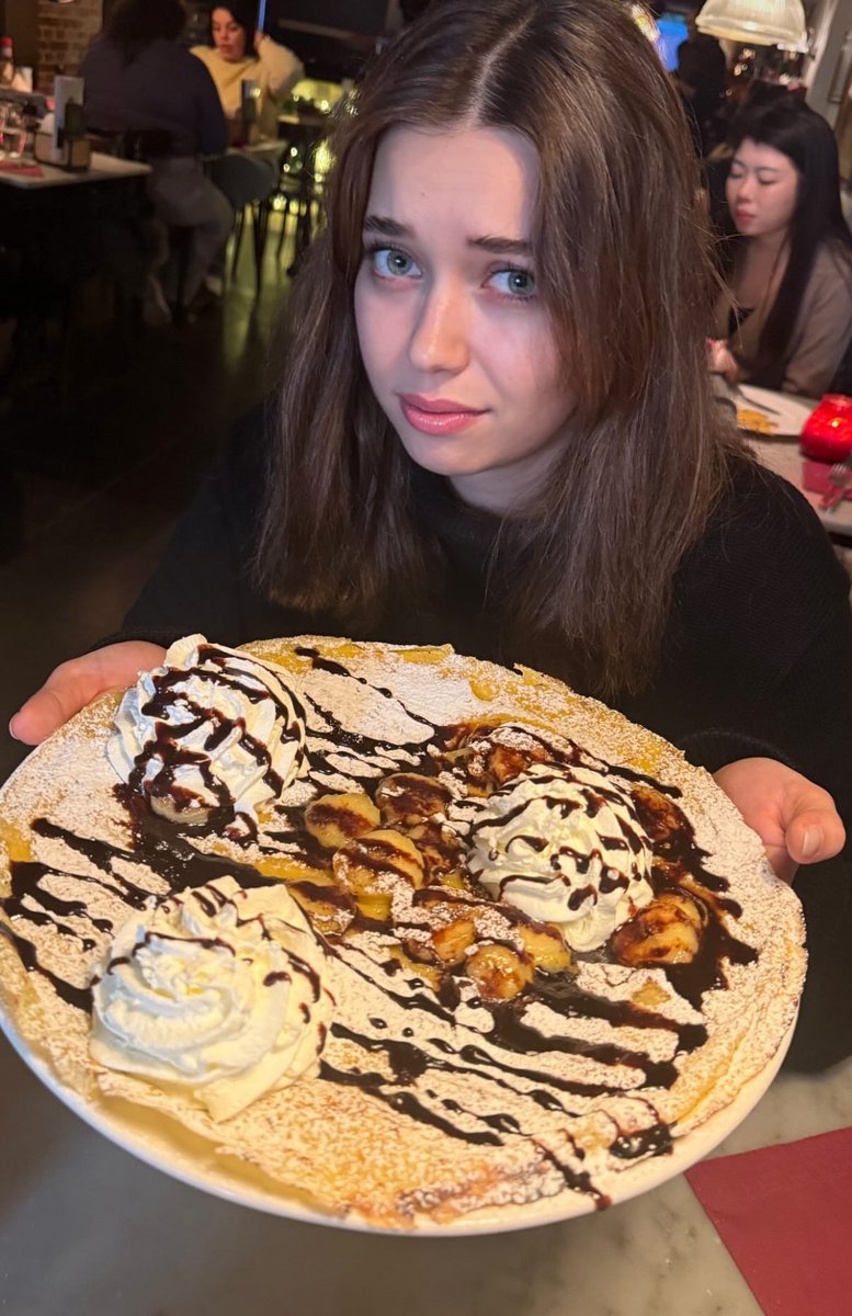 Food guilt 😅

AfraSaraçoğlu #AfraSaraçoğlu