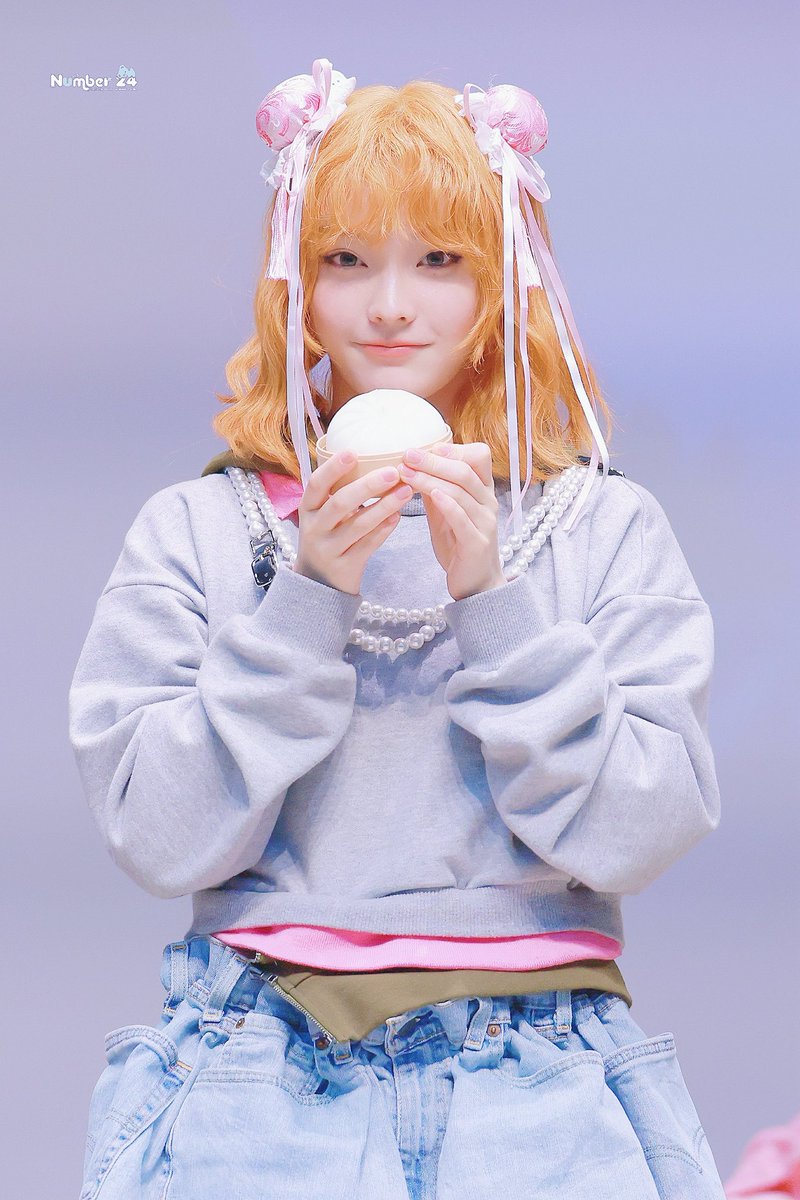 251130

#아일릿  #ILLIT  #이로하 #IROHA #イロハ