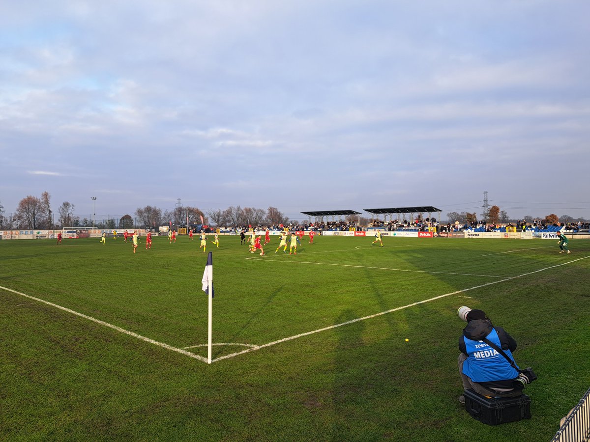 Świt - Sandecja 2:0. Udane zakończenie tegorocznuch zmagań. 5. miejsce na przerwę zimową. Kolejny raz na północy Szczecina wykonali kawał dobrej roboty. Ciekawe, co dalej.