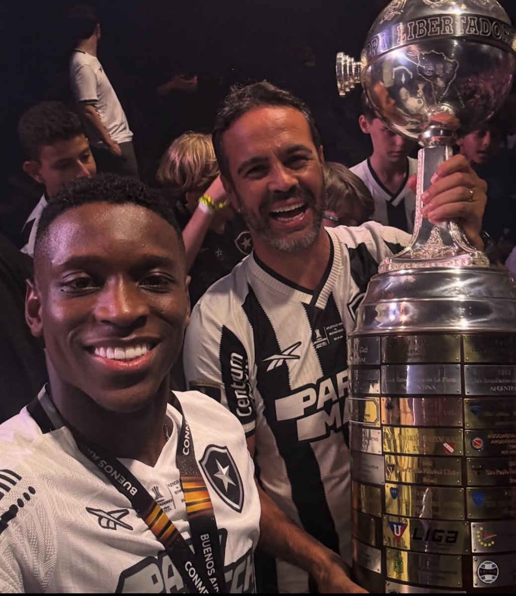 PedroPPBoficial's tweet image. A saudade fica naquilo que marcou história 🖤🏆