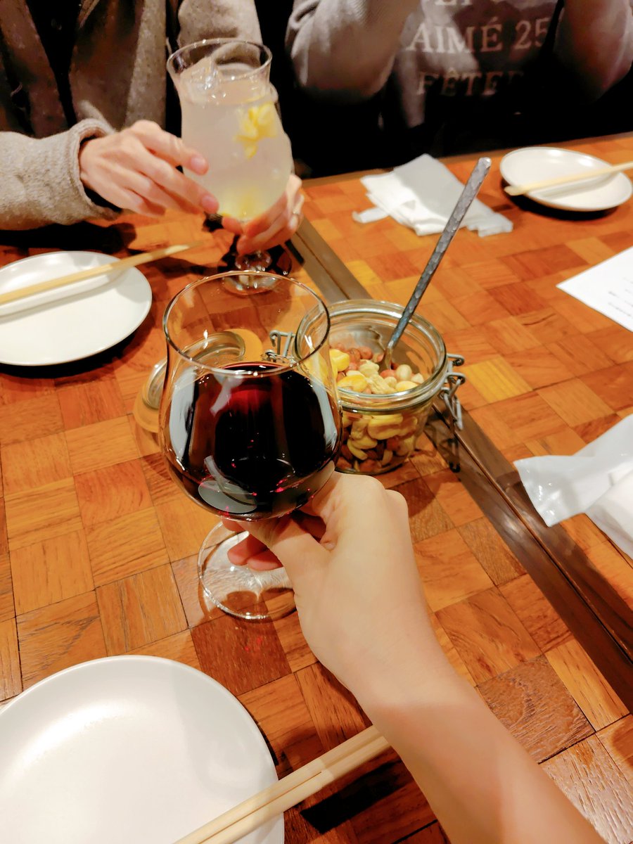 ym_learning_log's tweet image. 本日無事に、全12回のスクーリングが終わりました。
長いようであっという間だった3ヶ月間。
最後にみんなで円になり、これまでをふりかえって一言ずつ語ったとき、この仲間と学べて本当に良かったなと感じました。

とはいえここからが本番。
全員合格を目指して引き続き学び合って行くぞ〜🙌✨