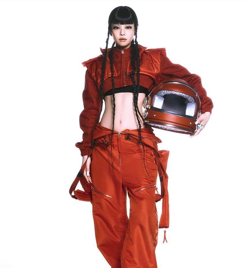 Jennie_Union's tweet image. We did it!

‘Like JENNIE’ The longest-charting solo song by a female K-pop soloist on the Spotify Global Daily Chart! 👑

This record belongs to #JENNIE and all of YOU who keep streaming and support #JENNIE!  Thanks to all for endless dedication🧡 Let’s keep this momentum going!