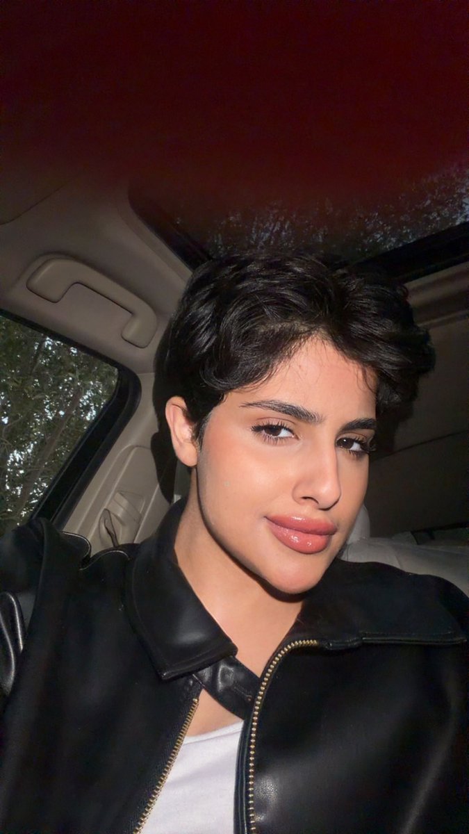 لولي tweet media