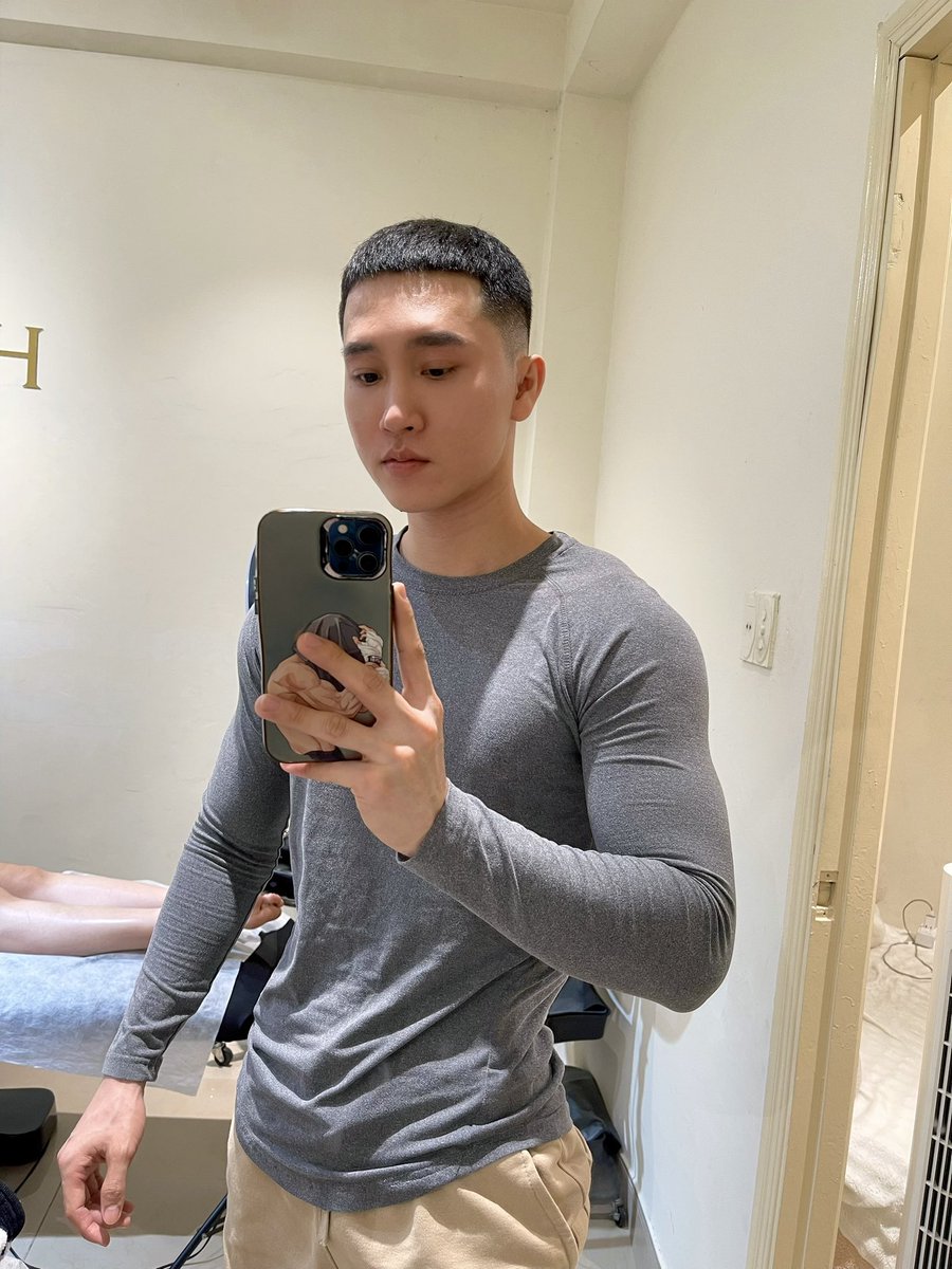 Anh Nguyen tweet media