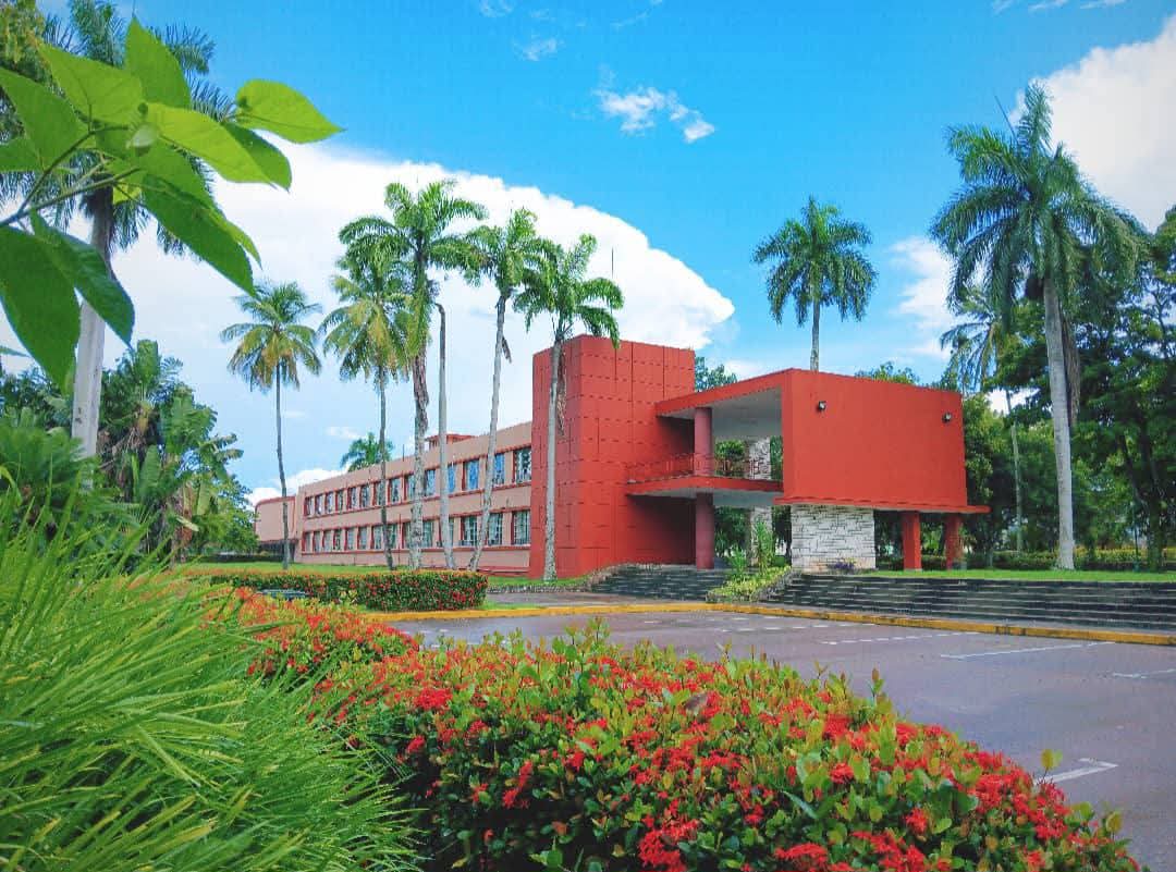 CancioYudiesky's tweet photo. La más bella de Cuba, mi Alma Mater del centro de Cuba, hoy celebra su 73 aniversario. Innovadora, plural y nuestra es, para orgullo de todos, una universidad de excelencia. ¡Muchas felicidades a todos sus hijos que la aman! 
🎈🎉🥳🇨🇺❤🎈🥳🎉 https://t.co/EDnzND3AF5