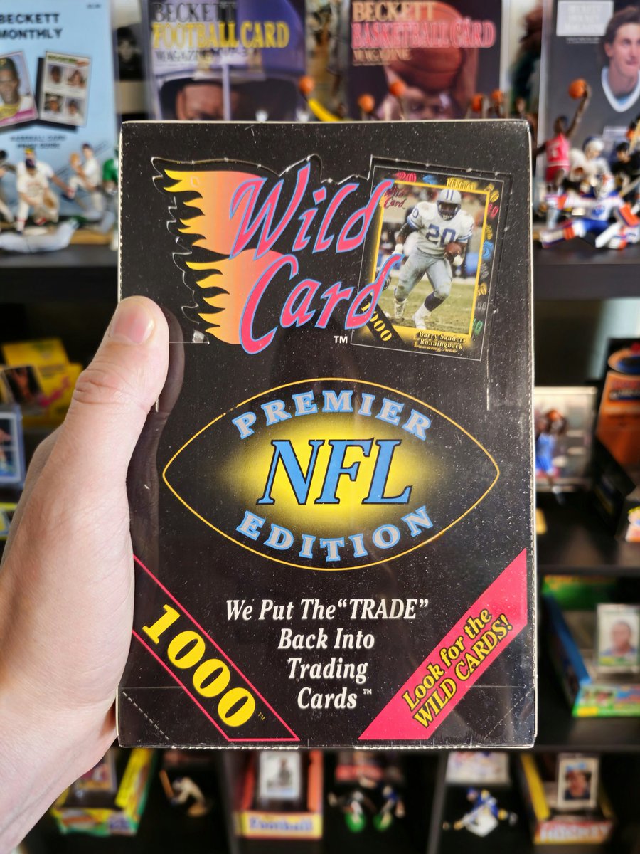 JunkWaxHeroes's tweet image. 🚨 GIVEAWAY ALERT 🚨

For a chance to win this box of 1991 Wild Card NFL Football 🎁

Like / Follow / Repost to Enter ♻️

Winner TBA Sunday 12/7 📢