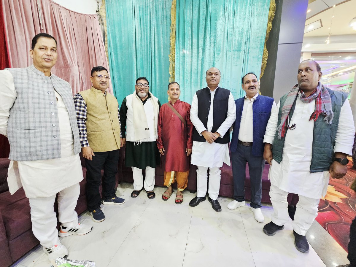 AltafAnsari356's tweet image. कोपागंज शिव मैरिज हॉल मांगलिक कार्यक्रम में!
@samajwadiparty @yadavakhilesh