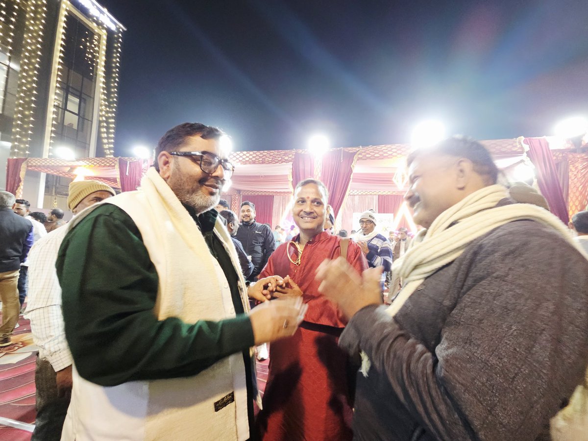 AltafAnsari356's tweet image. कोपागंज शिव मैरिज हॉल मांगलिक कार्यक्रम में!
@samajwadiparty @yadavakhilesh