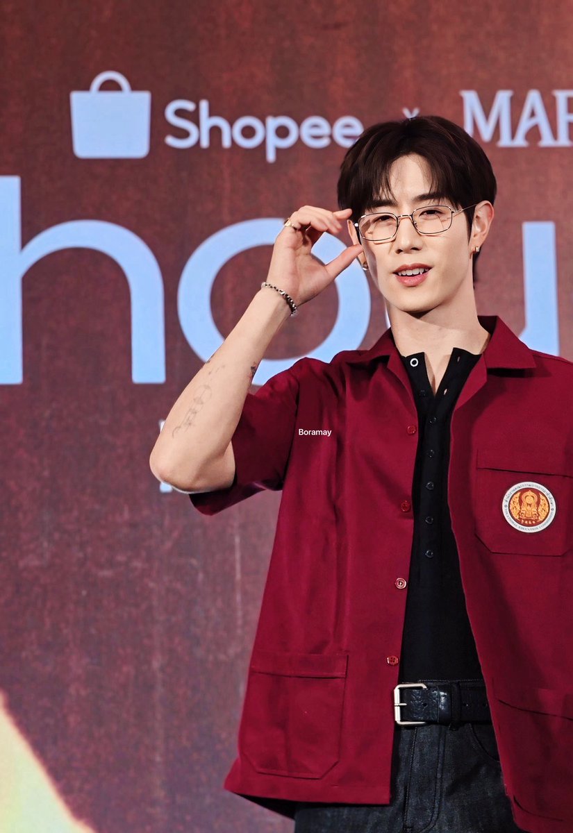 พี่มาร์ค วิศวะปี4 🙈💓
 #ShopeexMarkTuanEvent