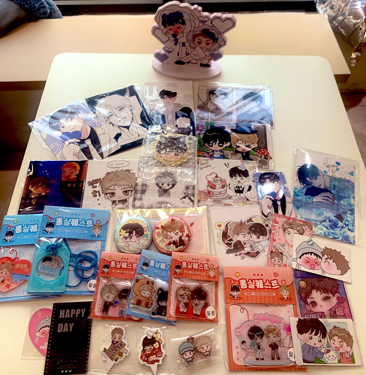 dragon_ILAY0125's tweet image. 홍퀘 이연 생카 방문🥰
정성 가득한 전프레 받고
숲이랑 작가님도 만나구
세상에 이런 행운이🍀
작가님이 사인도 해주시고😍
사랑해요 자까님🫶🏻
연아 생일 축하해🎉
기훈이랑 영사해

#홍실퀘스트 #RedThreadQuest #LEEYEON_1202