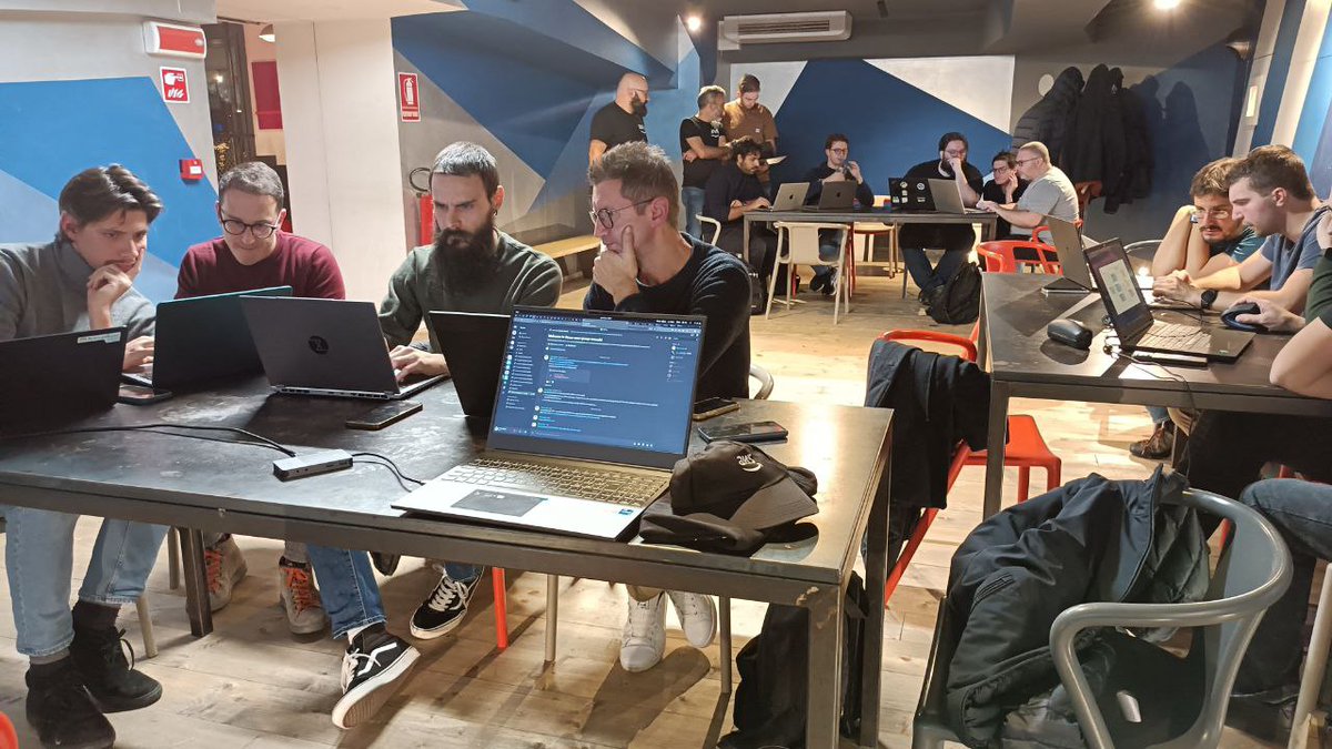 AWS User Group Venezia tweet media