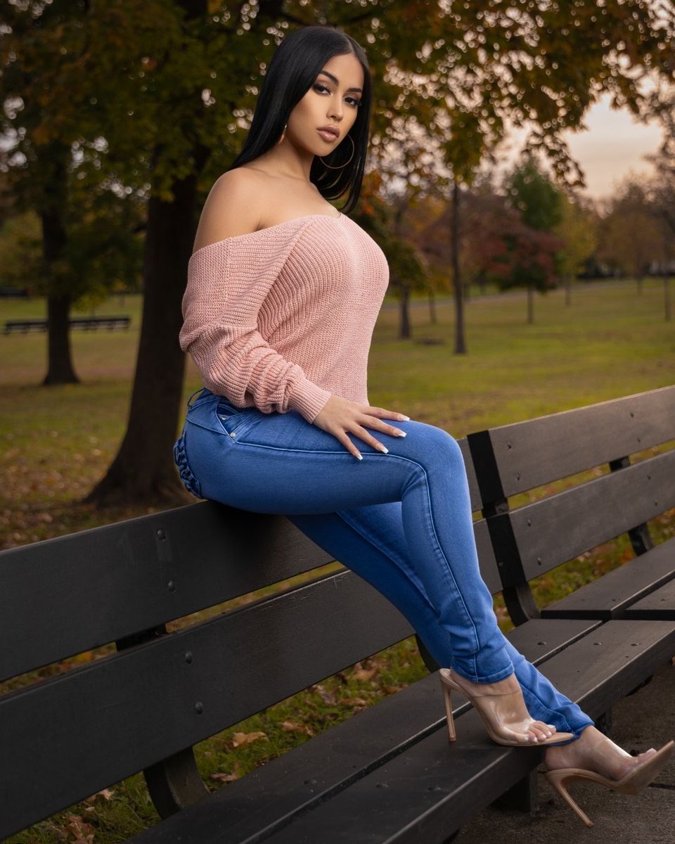 ModaXpressStore's tweet image. Don’t Even THINK About Trying These… You’ll Get Addicted 😲 I Mean… Can You Blame Anyone? Lift, Stretch, Tummy Control 🍑

🔎&quot;MX JEANS Butt Lift Bootcut Jeans w Lace Up Design&quot;
🔎&quot;MX JEANS Levanta Cola Skinny Jeans&quot;
🔎&quot;MX JEANS Mid Rise Skinny Jeans&quot;

➡️ modaxpressonline.com