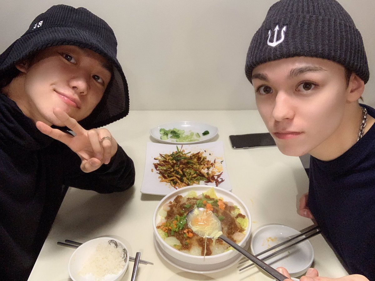 mhaohaom's tweet image. 6년 전 오늘 #하오츄!!! 🥹

[17&apos;S 버논] 더 먹겠습니다!!!🇨🇳🍚🍲