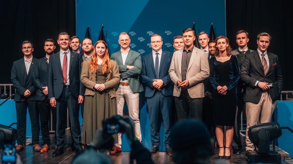 GenerationSaar's tweet image. Wir gratulieren ganz herzlich dem ersten Bundesvorstand der Generation Deutschland! 🇩🇪